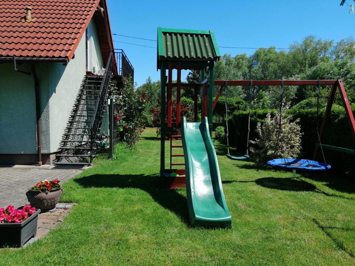 Apartamento Ogrodowe Zacisze Stegna  Exterior foto
